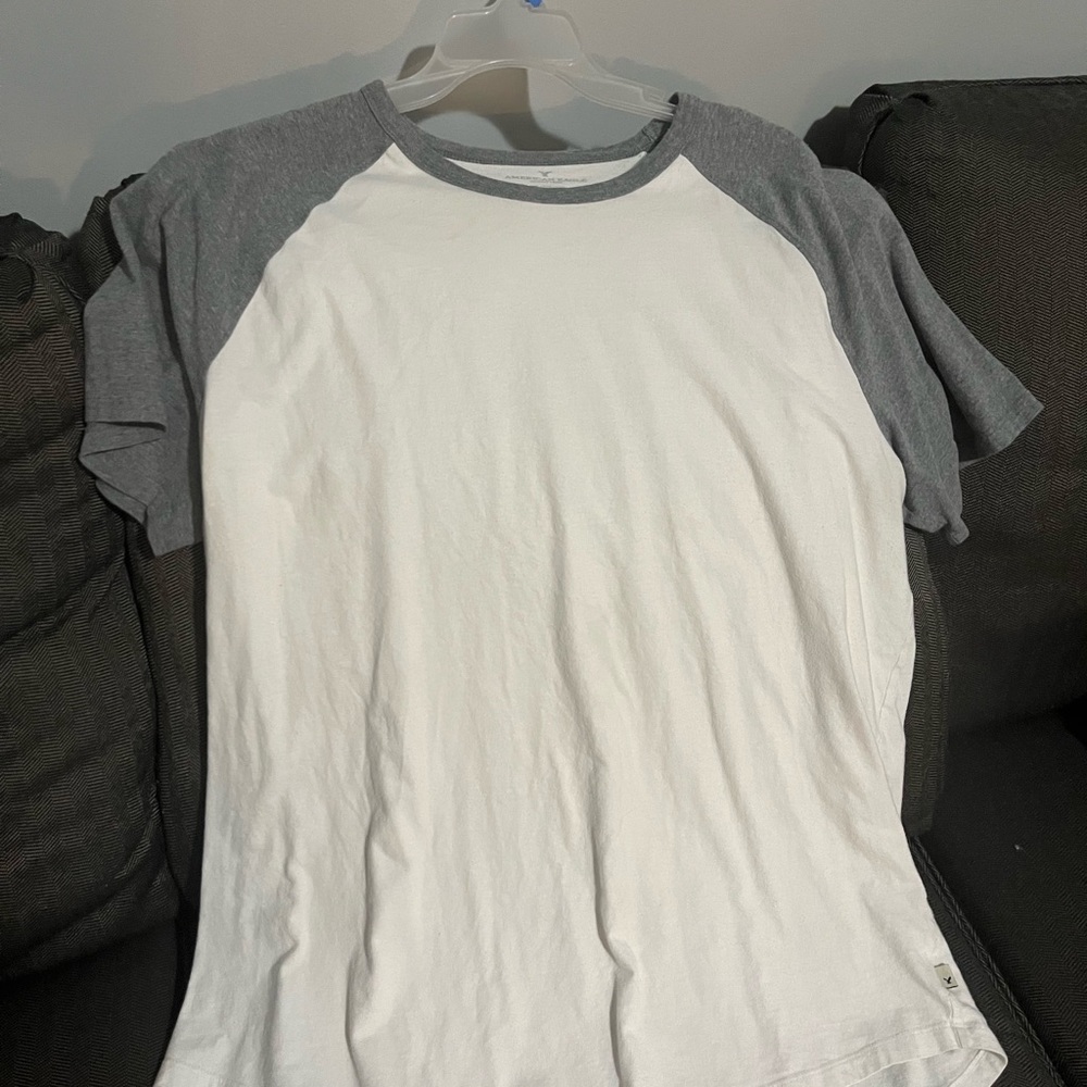 Men’s American Eagle tshirt (white/gray) - XXL.